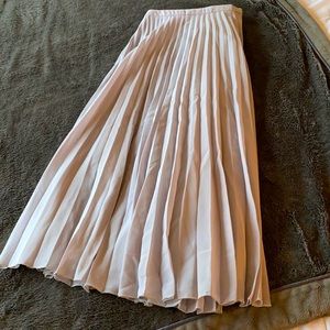 Light Gray Morning Lavender Pleated Midi Skirt